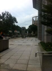 UE Square (D9), Office #615075921